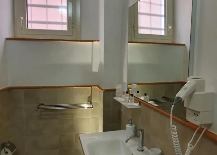 Il Berso Di Porta Catena 4* ואסטו