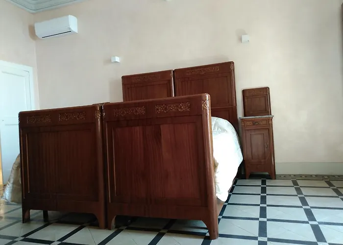 Il Berso Di Porta Catena 4* ואסטו