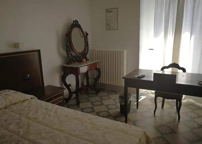 Il Berso Di Porta Catena ואסטו