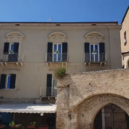 Il Berso Di Porta Catena فندق مبيت وإفطار 4*