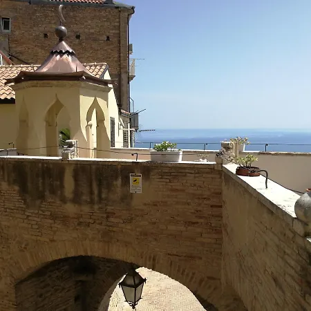 Il Berso Di Porta Catena فندق مبيت وإفطار 4*