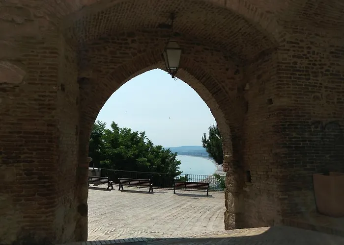 Il Berso Di Porta Catena 4* ヴァスト