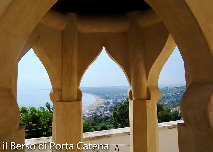 Il Berso Di Porta Catena فاستو