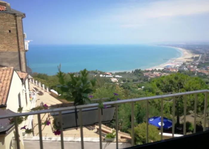 Il Berso Di Porta Catena فندق مبيت وإفطار فاستو